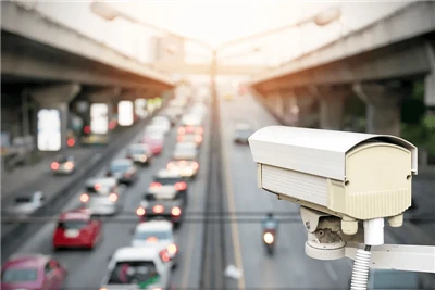 Vloga modulov IP kamere v inteligentnem nadzoru prometa